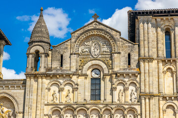 Obraz premium Detail of Sainte-Croix church in Bordeaux, France on a summer day
