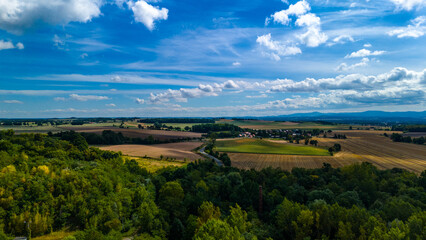 Droga między polami © Burma foto & movies