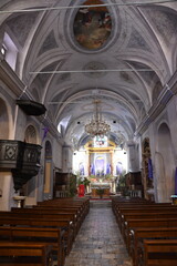Obraz premium Nef de l'église de l'Annonciation à Corte en Corse