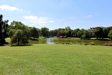Sommerlandschaft im Westpark in München