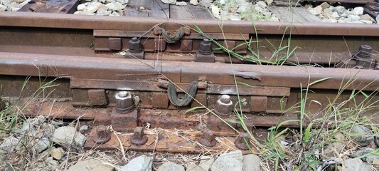 Fishplate Rail Joint – The Oldest Type of Rail Connection