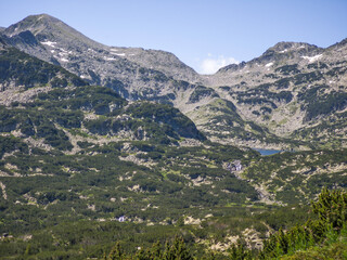 Obraz premium Pirin Mountain near Popovo Lake, Bulgaria