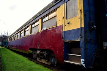 Obraz premium Tren antiguo ubicado en el Museo Nacional Ferroviario Pablo Neruda, Temuco, Chile. 