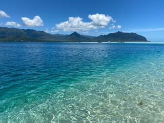 Fototapeta premium Tropical Ocean with Mountains, Clouds, Boats
