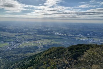 Fototapeta premium Autumn Panoramic View from the Summit of Mt. Tsukuba_2 筑波山山頂から見下ろす秋の絶景パノラマ_2