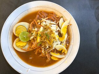 A noodle dish with a delicious sauce 