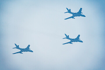 Air echelons fly over Beijing Chang'an Avenue during victory Day parade
