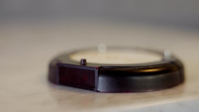 Queue Paging Wireless Calling System with red light alarm for restaurant, coffee shop, cafe