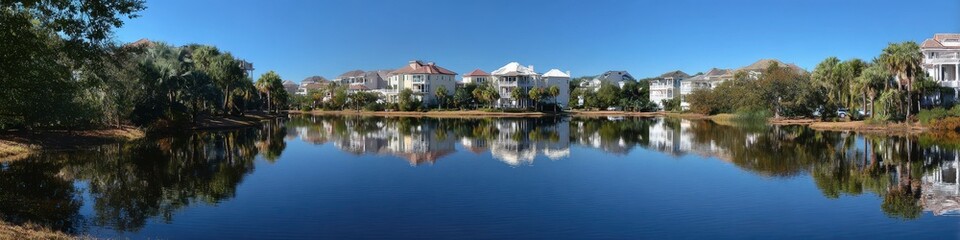 Fototapeta premium Florida Commercial Buildings: Lakefront Apartments and Condos in Destin