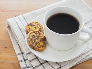 ホットコーヒーとクッキー