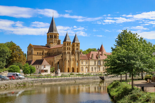 Paray-le-Monial, abbaye