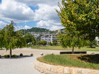 Fototapeta premium 猛暑で無人になった公園