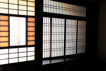日本、大阪、旧杉山家住宅、庭園、お屋敷、重要文化財、富田林市、歴史的建造物、木造階建、和風住宅、青空
