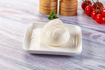 Italian Mozarella buffalo cheese ball