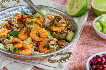 Tandoori prawns with wild rice