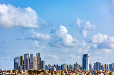 Obraz premium Skyline of the city of Recife in Pernambuco with a favela in front of the buildings