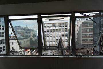 View of the facade of a building in ruins after a fire. Commercial district of Salvador, Brazil.