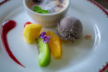 デザート_フルーツとアイス