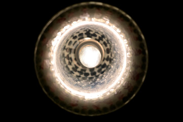 レトロな照明のアップ