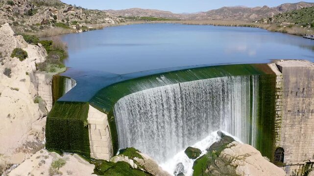Aerial view of the Elche reservoir, a work from the early 20th century.