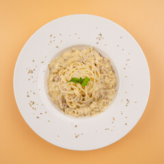 spaghetti with pesto sauce
