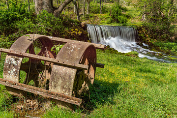 Reeds Spring waterfall