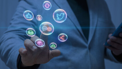 Social Media Engagement - Virtual Reality and Social Media