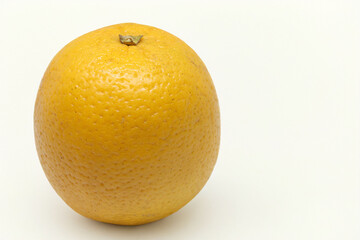 Naranja con fondo blanco