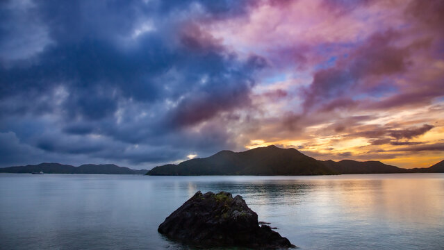 夏雲」の写真素材 | 17,691,458件の無料イラスト画像 | Adobe Stock