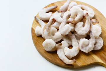 Frosted shrimps preserved for cooking