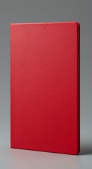 深紅の質感、静寂のノート