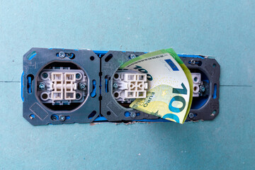 Three electrical outlets were installed in the plasterboard wall, a switch, a rosette, a fan, and interior renovation of the house were installed for 100 euros. Telsiai, Lithuania. 08-26-2025.