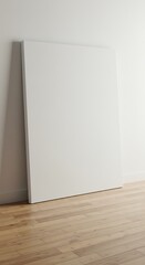 静謐な空間、空白のキャンバス。木質の床と白壁