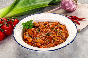 Chili con carne with beef and beans