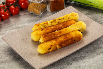 Crispy breaded mozarella cheese sticks