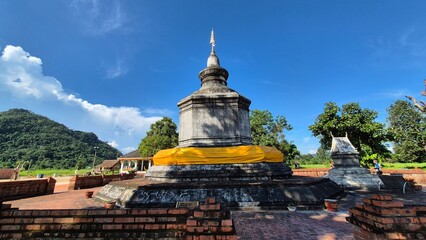buddhist temple in laos