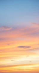 Fototapeta premium Vibrant sunset sky with colorful clouds