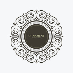 Elegant Vintage Ornamental Circle Frame with Ornate Decoration and Flourishes