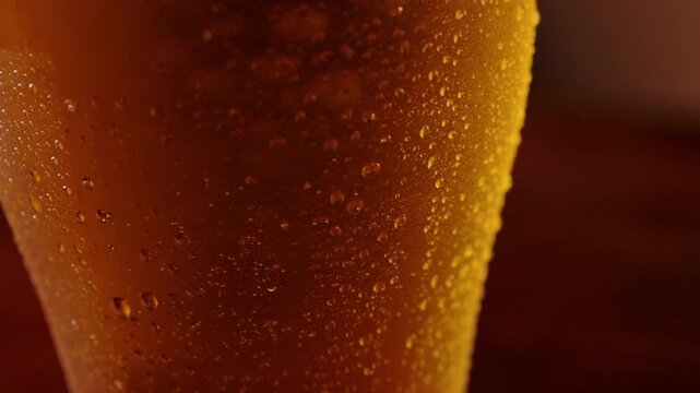 acercamiento de condensaci&oacute;n de un vaso 