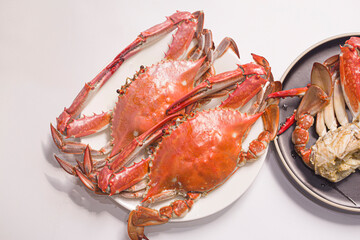 Steamed crabs on the dish