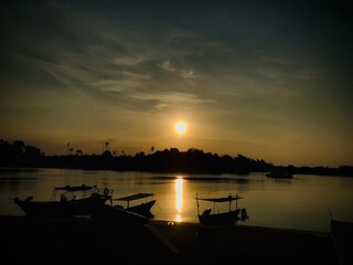 Fototapeta premium sunset on the river