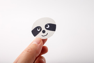 Creative DIY sloth craft tutorial with paper and cardboard, perfect for kids channels, craft blogs, printable lessons, digital kits, parenting content, children workshops,