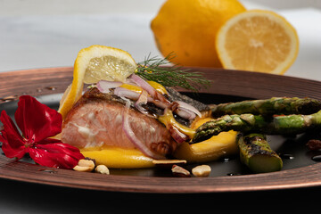 Delicious Salmon and Asparagus