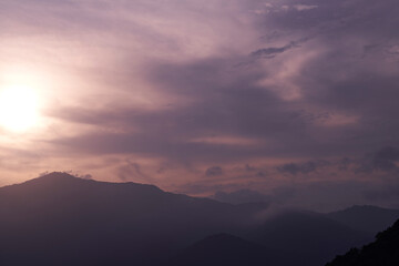 夢幻の影絵 - 現実を包む.幻想のヴェール