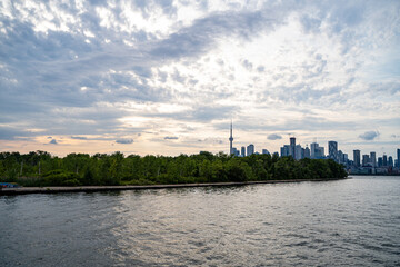 Naklejka premium View of Toronto Islands with downtown skyline in background.