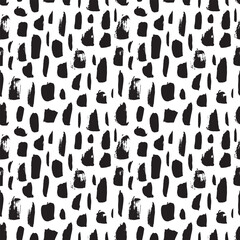 Black and white geometric pattern with two triangles positioned symmetrically.