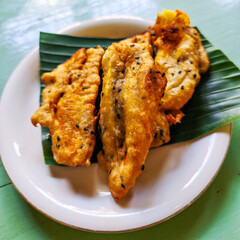 fried banana or pisang goreng