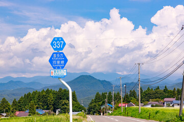 夏空の下に広がる気持ちいい喜多方地方の田園風景