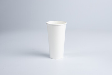 20 oz paper cups placed on a white background