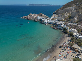 Fototapeta premium Fotografie aeree dell isola di Milos in grecia